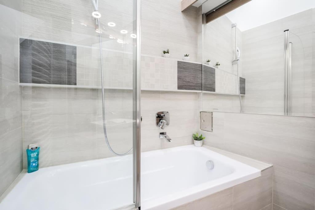 Szalag Utca 6 Luxurious Flat Castle District Leilighet Budapest Eksteriør bilde