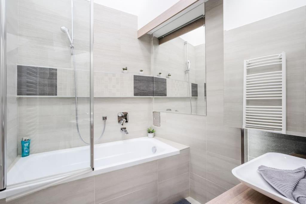 Szalag Utca 6 Luxurious Flat Castle District Leilighet Budapest Eksteriør bilde